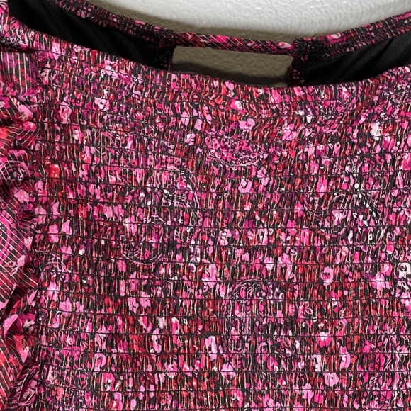 Torrid Women's Peplum Shirred Keyhole Smocked Blouse Sz 3X  Burgundy Paisley - Picture 5 of 16